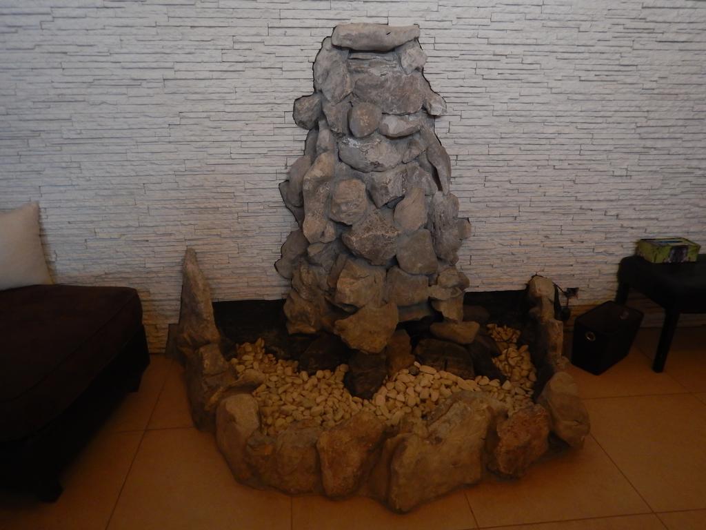 Konsky Dvor Hotel Brzotin Bagian luar foto